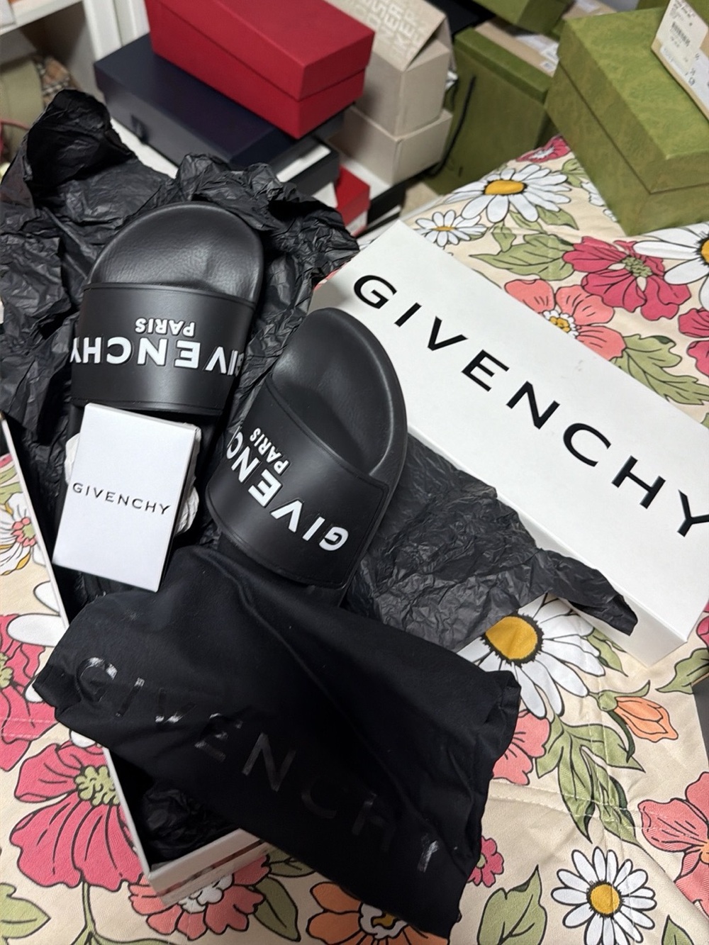 Givenchy slide authentic